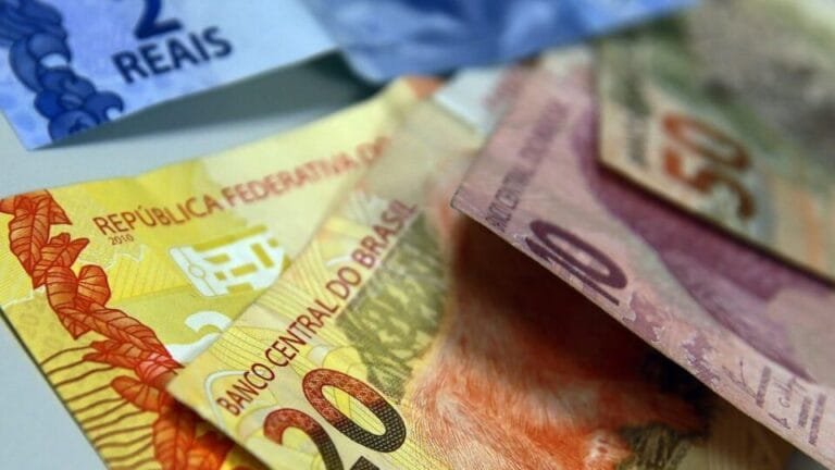 Inflação em Alta: O Que Isso Realmente Significa para Sua Vida Financeira em 2025?