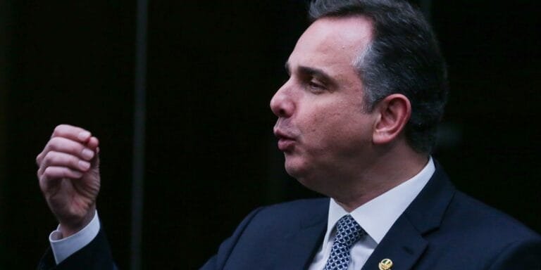 O legado de Rodrigo Pacheco: Como a defesa da democracia moldou o Senado brasileiro em 2025