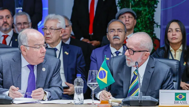 Como o governo Lula pode reverter as barreiras comerciais de Trump e proteger a economia brasileira?