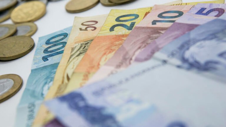 Como a Liberação do FGTS Pode Injetar R$ 12 Bilhões na Economia: O Que Você Precisa Saber!