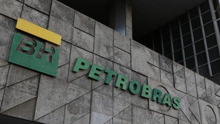 R$ 100,3 Bilhões em Dividendos: O Que Isso Realmente Significa Para os Investidores da Petrobras em 2024?
