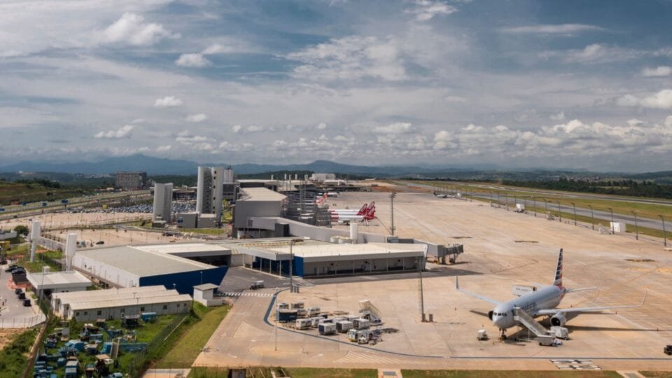 Aeroportos que estão sendo avaliados para venda pela CCR