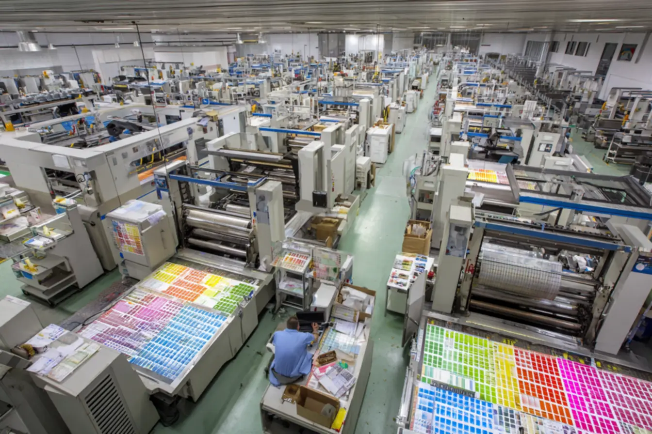 Equipamentos modernos para fabrica de adesivos